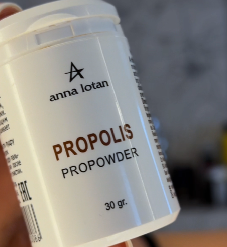 Ekrano nuotrauka 2026-07-02 000431 Anna Lotan Propolio pudra 30g