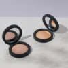 INIKA ORGANIC ŠVYTĖJIMO SUTEIKIANTI KOMPAKTINĖ PUDRA, 8 G