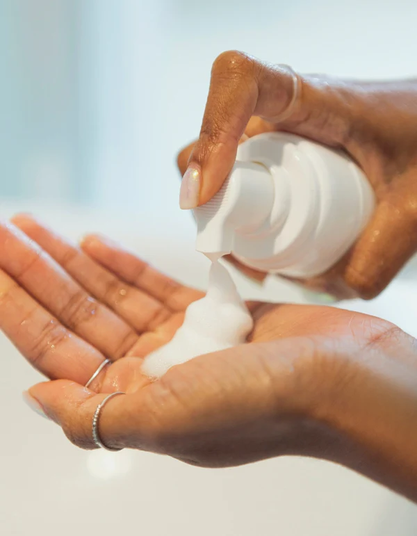 EMANI veido prausiklis Soft Cloud Cleanser + Makeup Remover